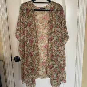 Brandy Melville Floral Kimono